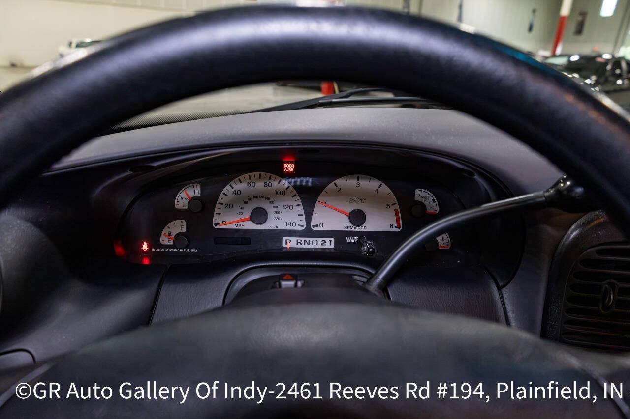 Used 2001 Ford F150 Lightning RWD image 12