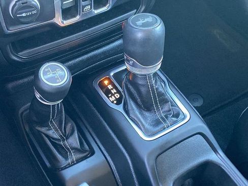 Used 2023 Jeep Wrangler Unlimited Sahara image 12