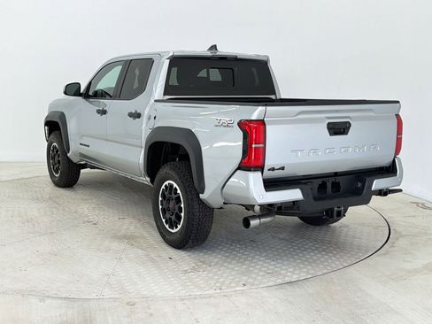 Used 2025 Toyota Tacoma TRD Off-Road w/ TRD Off Road Upgrade Package image 3