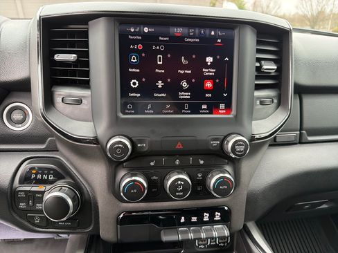 Used 2023 RAM 1500 Big Horn AWD/4WD image 29