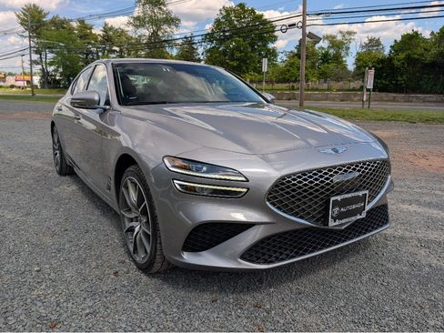 Used 2024 Genesis G70 2.5T AWD/4WD image 3