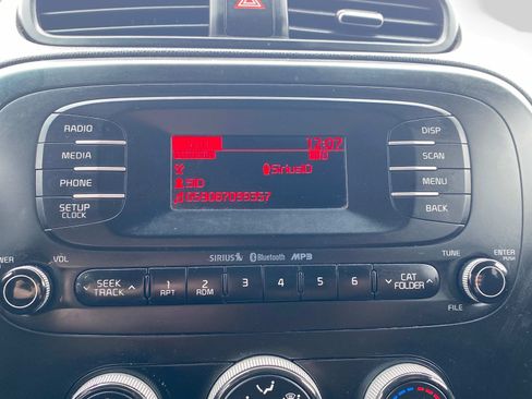 Used 2014 Kia Soul image 25