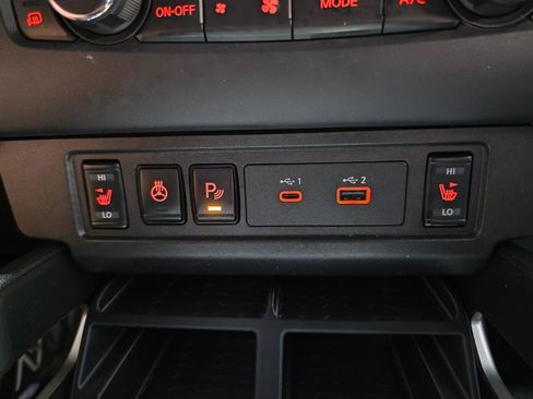 Used 2024 Nissan Frontier SV w/ SV Convenience Package AWD/4WD image 33