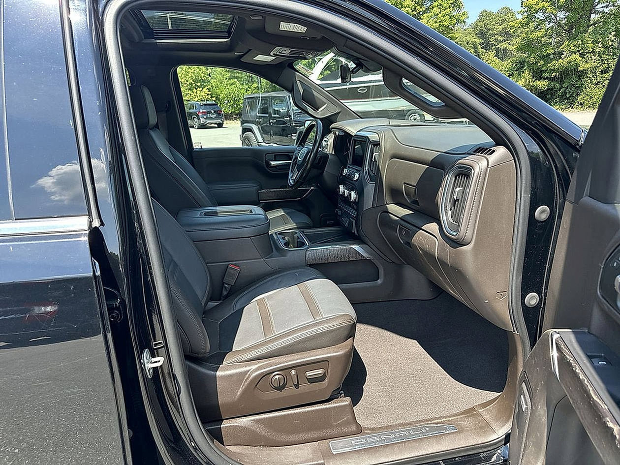 Used 2021 GMC Sierra 1500 Denali w/ Denali Ultimate Package AWD/4WD image 29