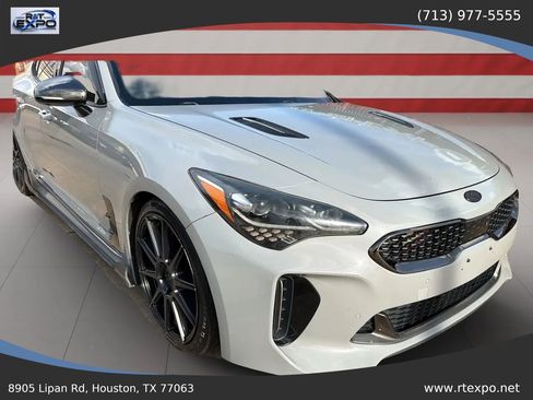 Used 2019 Kia Stinger GT2 AWD/4WD image 12