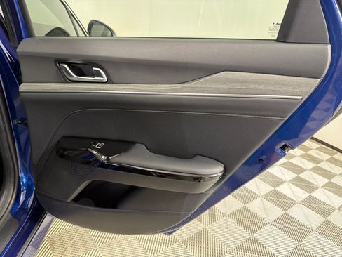 Used 2025 Kia K5 EX FWD image 18