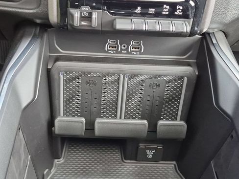 New 2027 RAM 2500 Laramie w/ Night Edition AWD/4WD image 26