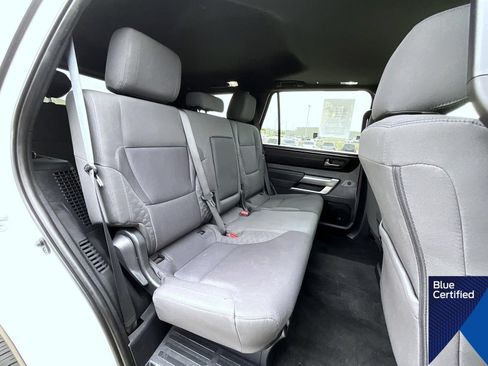 Used 2025 Toyota Sequoia SR5 AWD/4WD image 19
