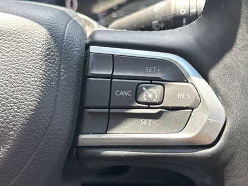 Used 2022 Jeep Compass Latitude w/ Sun and Sound Group AWD/4WD image 13