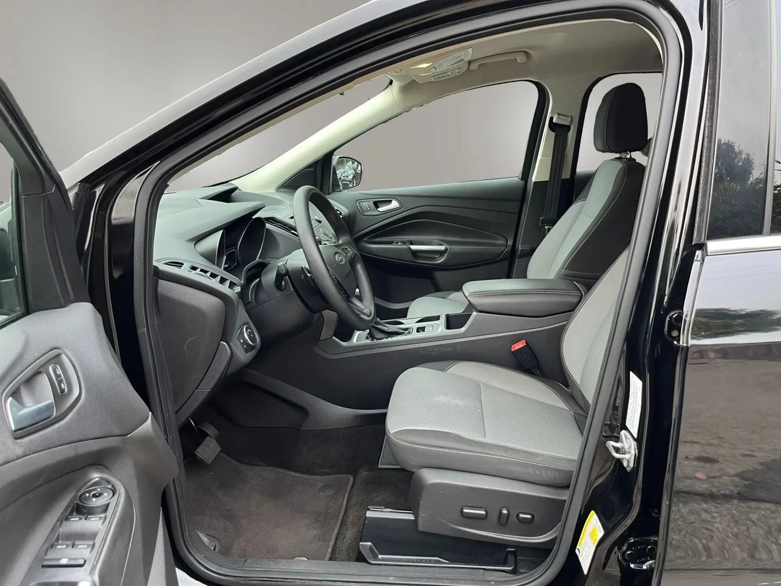 Used 2017 Ford Escape SE AWD/4WD image 20