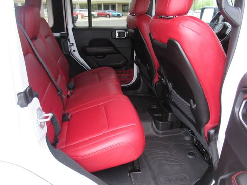 Used 2024 Jeep Wrangler Unlimited Rubicon 392 AWD/4WD image 38