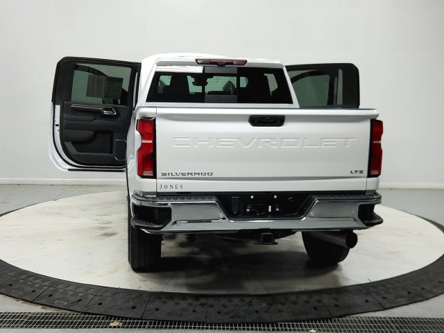 Used 2024 Chevrolet Silverado 2500 LTZ w/ LTZ Convenience Package AWD/4WD image 15