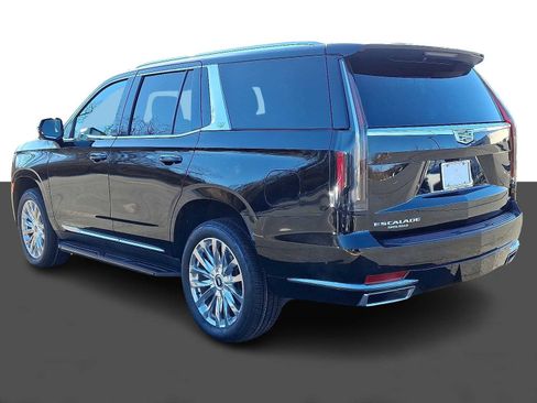 Used 2023 Cadillac Escalade Premium Luxury image 4