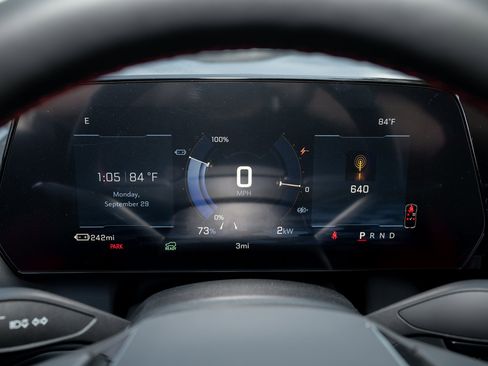 New 2026 Chevrolet Equinox EV RS image 23