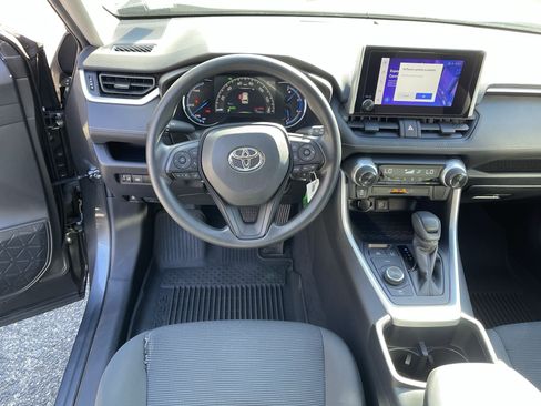 Certified 2024 Toyota RAV4 LE AWD/4WD image 11