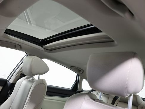 Used 2019 Honda Accord EX image 27