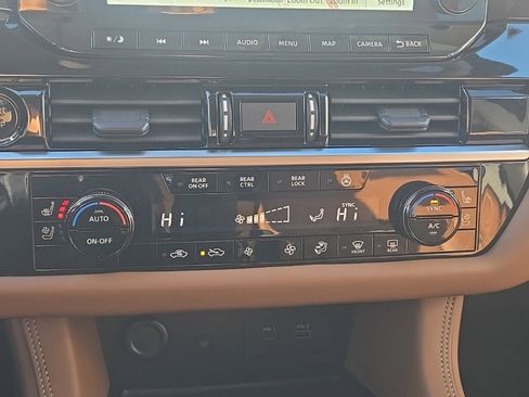 New 2025 Nissan Pathfinder Platinum image 21