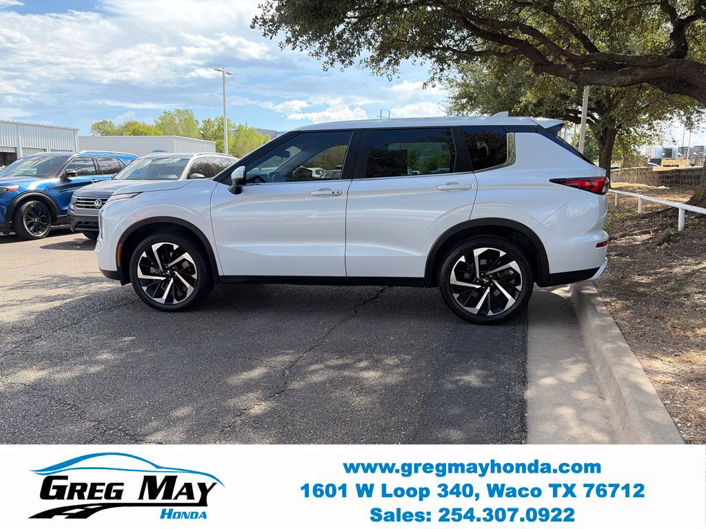 Used 2023 Mitsubishi Outlander SE FWD image 4