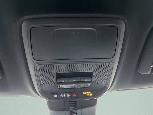 New 2026 GMC Acadia Elevation w/ Elevation Premium Package image 19