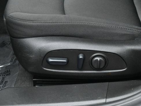 Used 2024 Chevrolet Malibu LT FWD image 12
