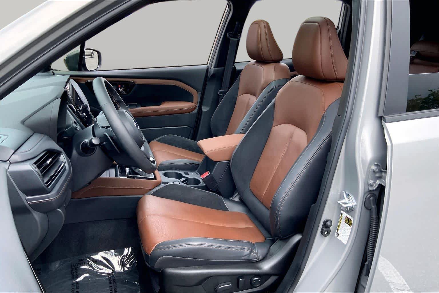 Used 2025 Subaru Forester Touring AWD/4WD image 8