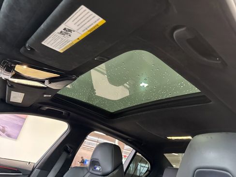 Used 2021 BMW M5 w/ Executive Package image 16