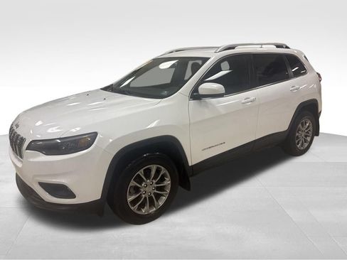 Used 2020 Jeep Cherokee Latitude Plus w/ Cold Weather Group AWD/4WD image 3