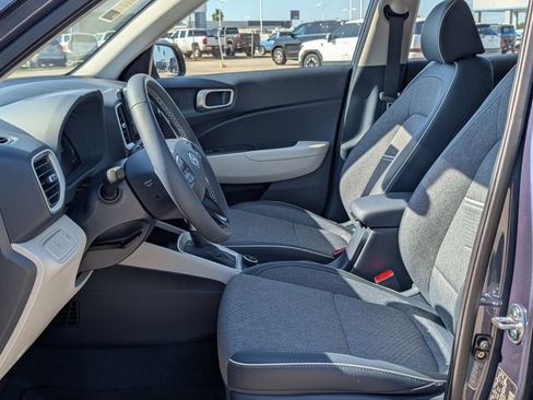 New 2026 Hyundai Venue SEL FWD image 13