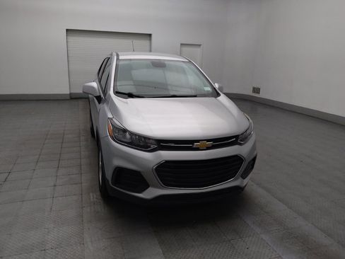 Used 2022 Chevrolet Trax LS w/ Tint and Cruise Package FWD image 14