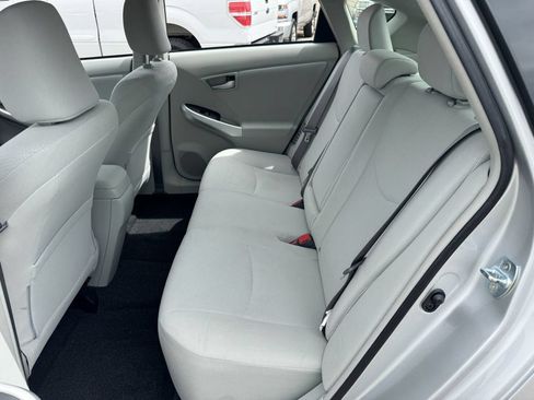 Used 2013 Toyota Prius Two FWD image 19