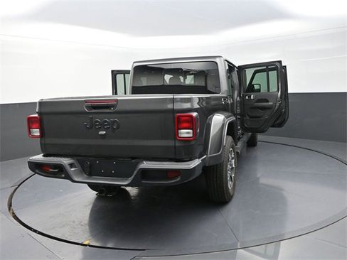 New 2025 Jeep Gladiator Sport w/ Premium Package image 30