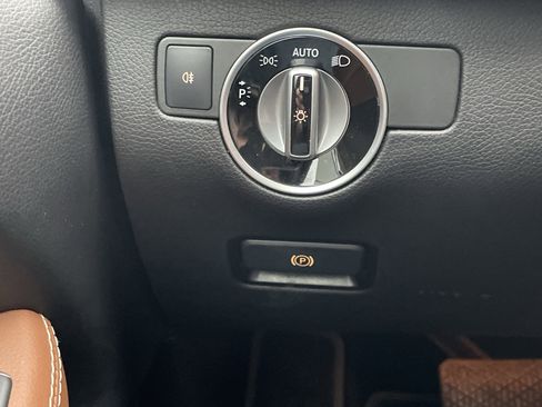 Used 2017 Mercedes-Benz GLE 350 4MATIC image 24