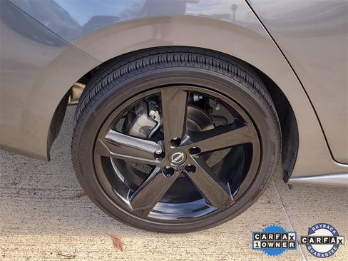 Certified 2024 Nissan Sentra SR w/ SR Premium Package image 6