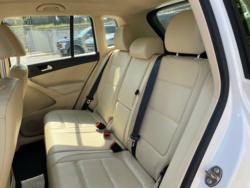 Used 2016 Volkswagen Tiguan S FWD image 26