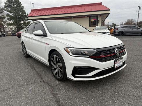 Used 2021 Volkswagen Jetta GLI Autobahn image 3