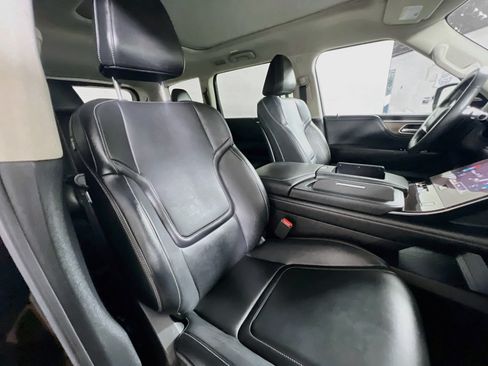Used 2025 INFINITI QX80 Pure RWD image 30