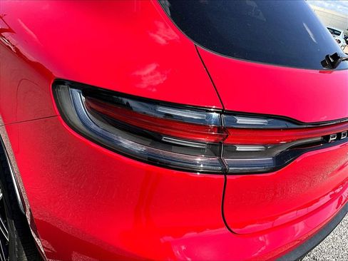 New 2026 Porsche Macan image 20