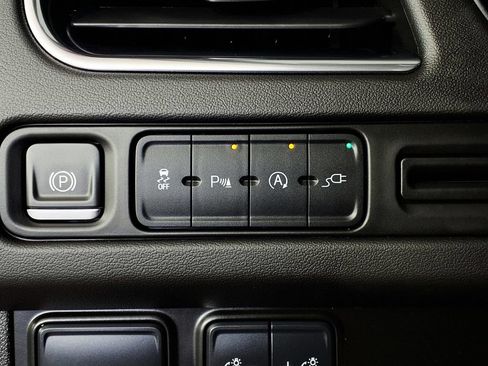 Used 2021 Chevrolet Tahoe LT RWD image 19
