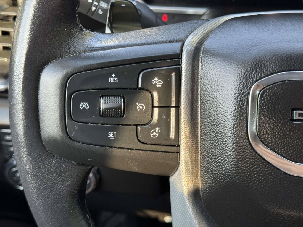 Used 2023 GMC Sierra 1500 Denali w/ Denali Reserve Package AWD/4WD image 12