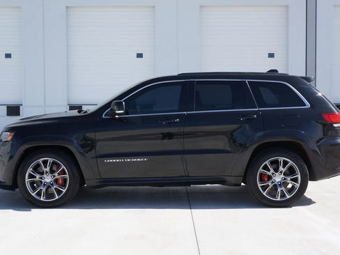 Used 2014 Jeep Grand Cherokee SRT8 w/ Luxury Group II image 8