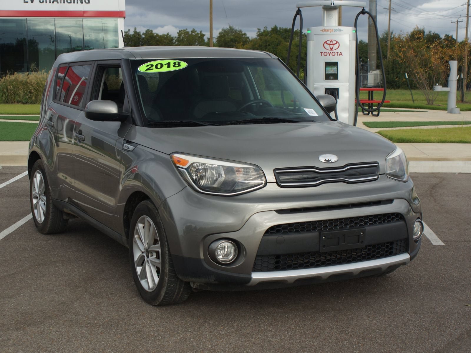 Used 2018 Kia Soul + FWD image 2