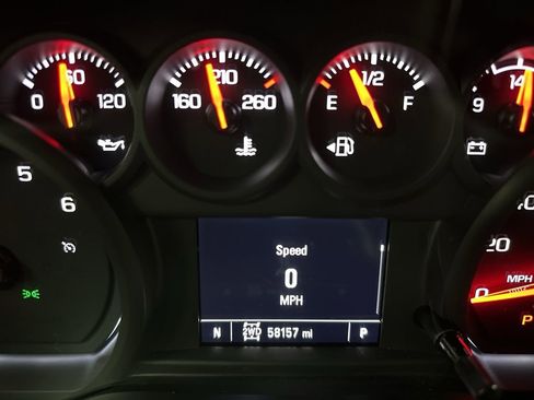 Used 2021 Chevrolet Silverado 1500 Custom Trail Boss w/ LPO, Dark Essentials Package AWD/4WD image 25