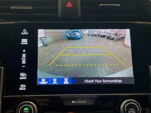 Used 2018 Honda Civic EX image 9