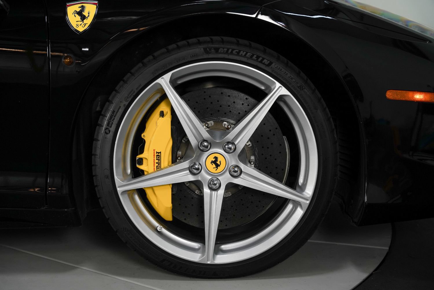 Used 2013 Ferrari 458 Spider RWD image 28
