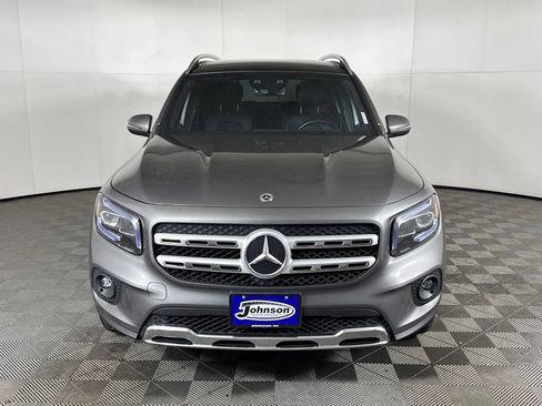 Used 2022 Mercedes-Benz GLB 250 4MATIC image 2