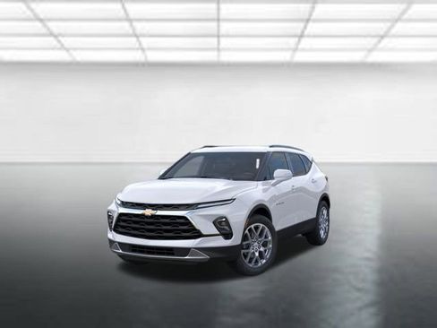 New 2025 Chevrolet Blazer LT w/ Sound & Technology Package image 8