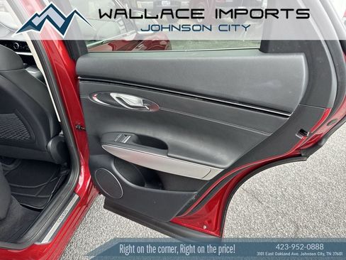 Used 2023 Genesis GV70 2.5T w/ Select Package AWD/4WD image 40