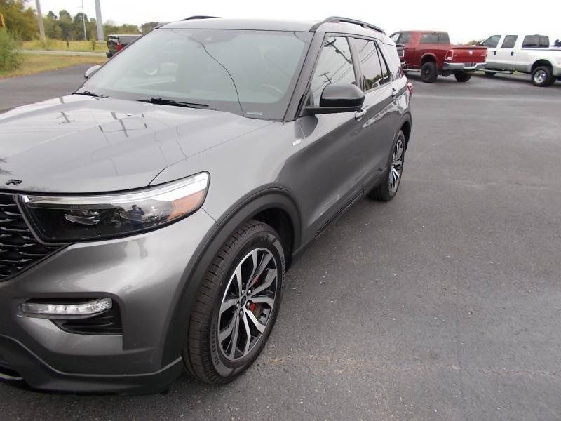 Used 2022 Ford Explorer ST-Line RWD image 8