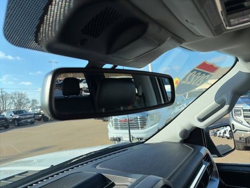 Used 2022 Ford F150 Lariat w/ Max Trailer Tow Package image 31