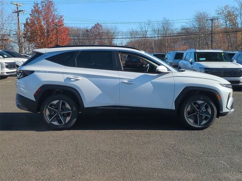 New 2026 Hyundai Tucson SEL image 2